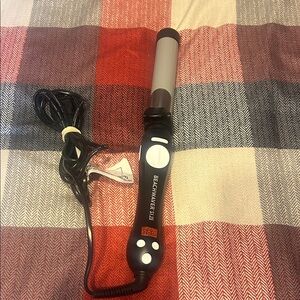 New Black and Silver Beachwaver Ceramic Rotating 1.25” Curling Iron